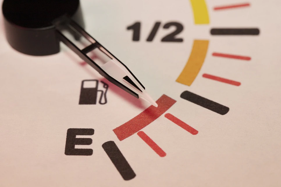 مقایسه طراحی سایت نوبت دهی با اپلیکیشن نوبت دهی: کارایی در عملکرد: سرعت و پاسخگویی کدام یک بهتر است؟