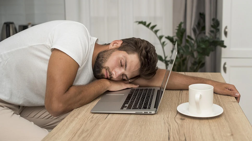 نحوه پرامپت نویسی اصولی هوش مصنوعی برای توسعه وب: کدهای مربوط به بارگذاری تنبل